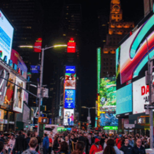 The Power of Digital Out-of-Home Advertising in Summer